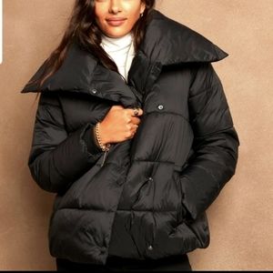 Banana Republic Oversized Funnel-Neck Puffer Coat M